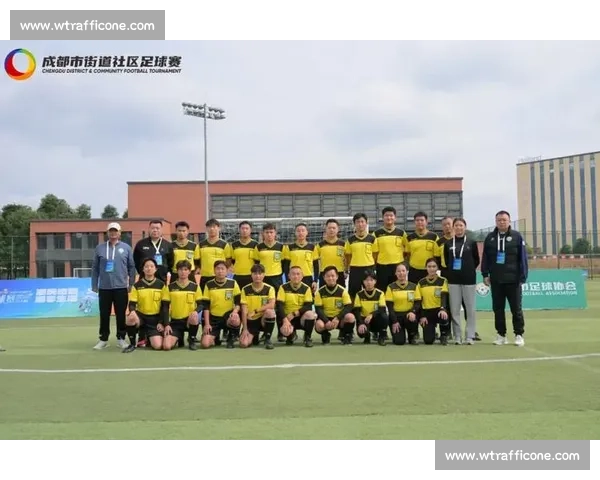 银杏杯燃动蓉城！2025 成都社区足球总决赛开幕